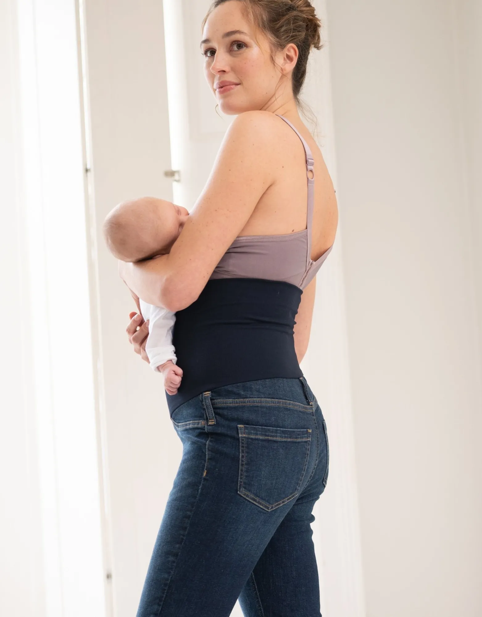 Hot Roman | Organic Indigo Post Maternity Shaping Jeans Jeans