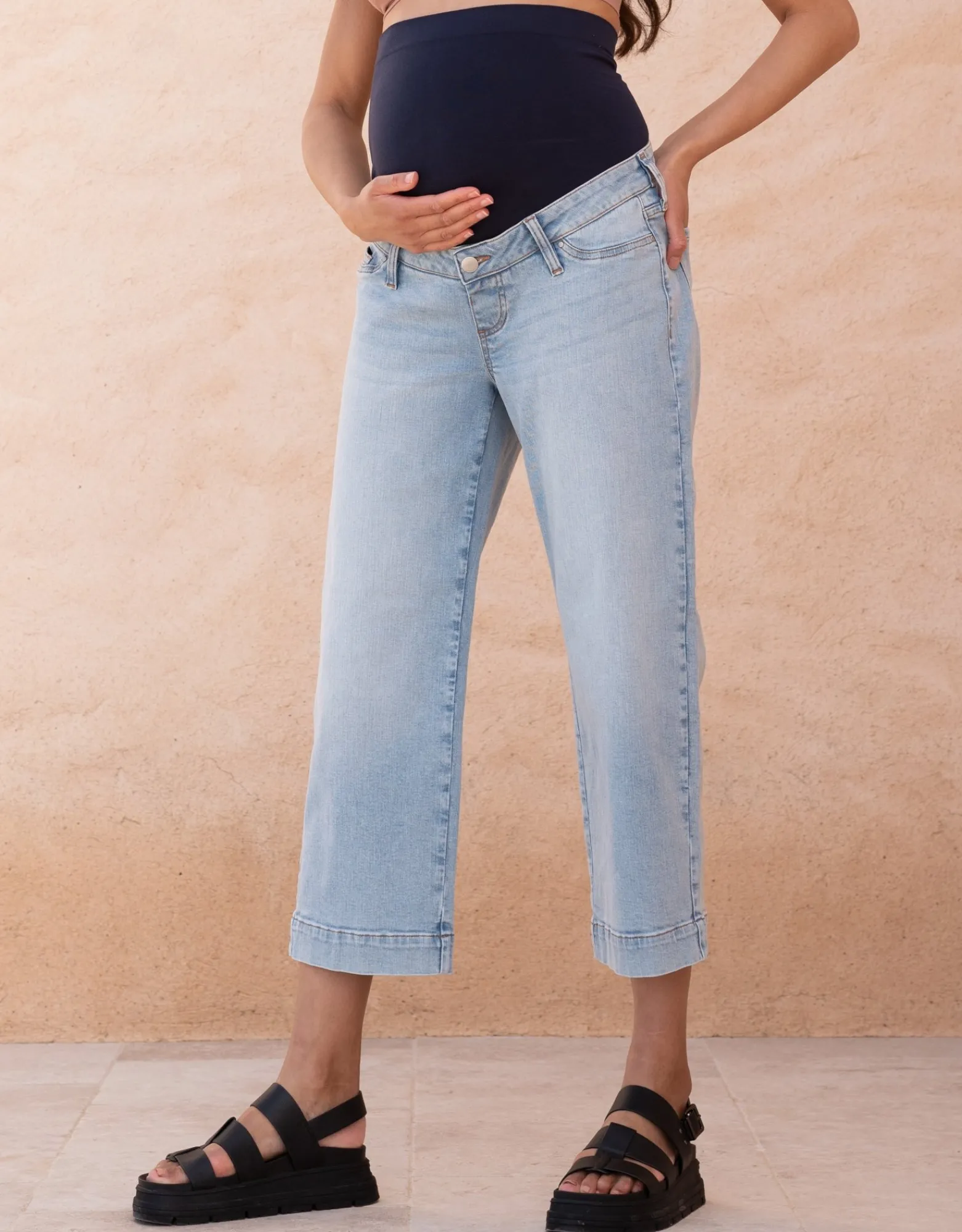 Hot Wolfe | Organic Cropped Straight Wide Leg Maternity Jeans Jeans